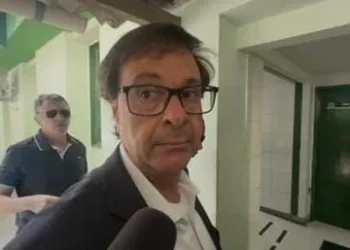 Ex-ministro de Bolsonaro preso nega ajuda a Cid com passaporte