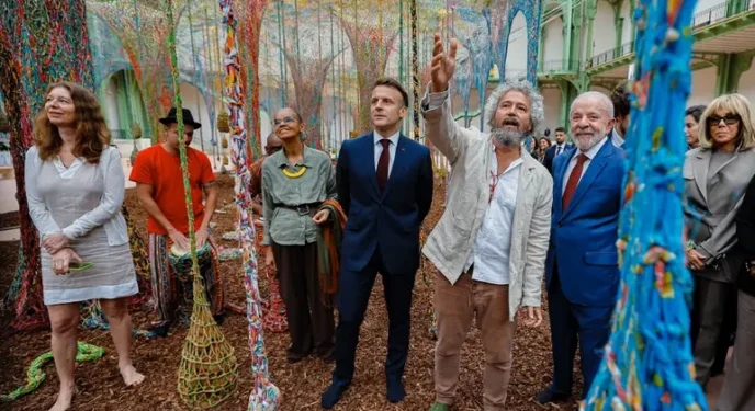 Presidente francês faz exigência para fechar acordo do Brasil com União Europeia