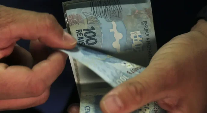 Governo Federal tem mais déficit primário de R$ 44,296 bi em um mês