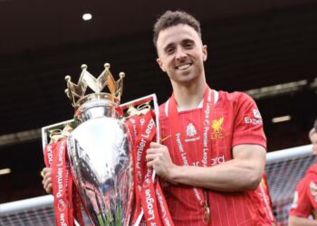 Morre em acidente jogador da seleção portuguesa e do Liverpool