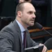 Eduardo Bolsonaro diz que vai sacrificar vida pessoal pela liberdade dos brasileiros