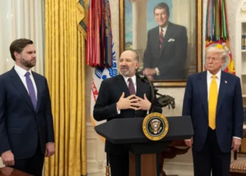 Secretário dos EUA diz que entrada em vigor de tarifas não será adiada