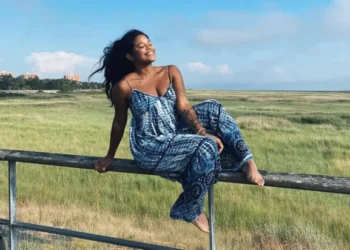 Corpo de Juliana Marins vai passar por necropsia no Brasil