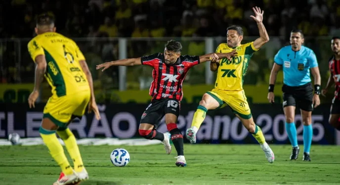 Brasileiro: Vitória e Mirassol empatam em jogo movimentado