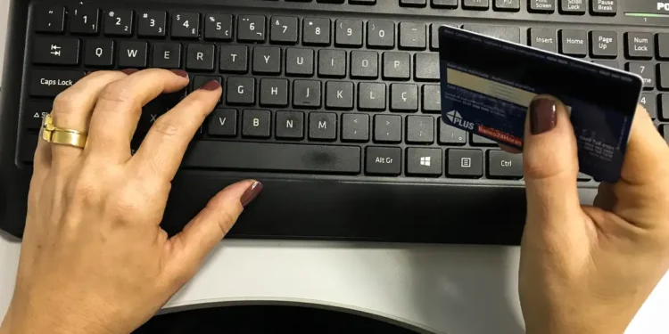 Associação pede inclusão de sites dos EUA em lista de pirataria