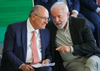 Governo tenta driblar taxação dos EUA para diminuir efeitos negativos