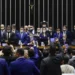 PT, que já praticou, aciona 5 deputados bolsonaristas por ocupação da Mesa da Câmara