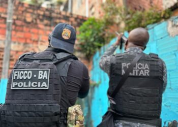 Operação prende 5 integrantes de facções na Bahia