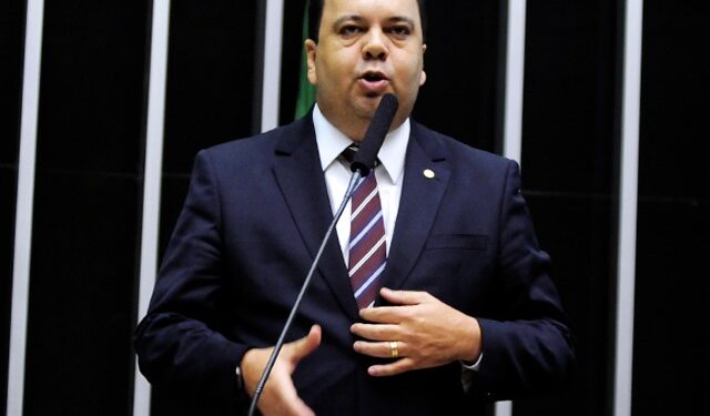 PF aponta indícios contra deputado federal baiano em investigação