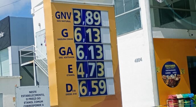 Cartel impõe reajuste e preço único na gasolina e etanol