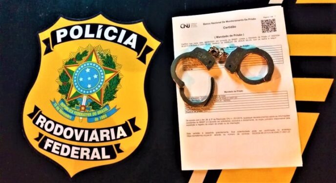 PRF prende 3 homens no fim de semana na Bahia