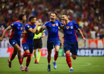 Brasileiro: Bahia goleia o Grêmio