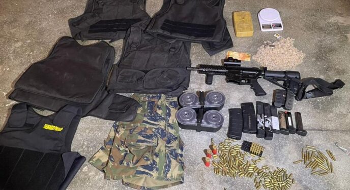 Ação conjunta apreende drogas, fuzil e munições na Bahia