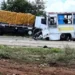 Batida entre carreta e ônibus deixa mortos na Bahia