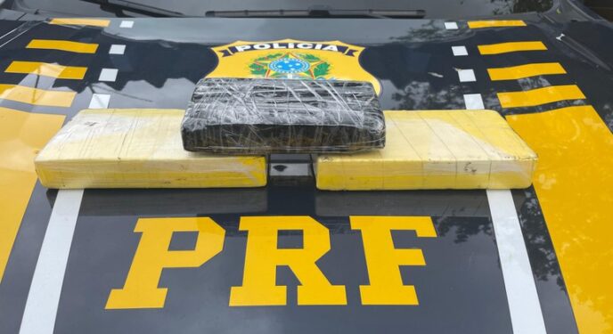 PRF apreende três quilos de cocaína no interior baiano