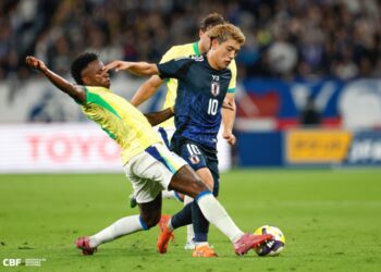 Seleção brasileira amarga derrota histórica para o Japão