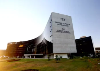 TST recua de sala VIP em aeroporto e cancela contrato de R$ 1,5 milhão