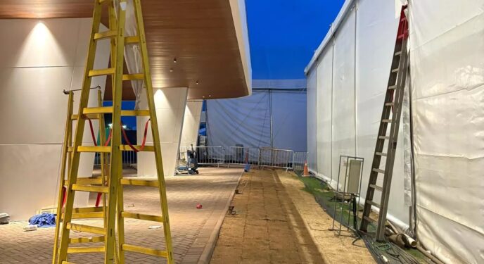 Sem banheiro, falta de energia e mais: COP30 começa como fiasco previsto