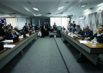 CPMI: Investigados apresentam atestado e HC e fogem de convocações