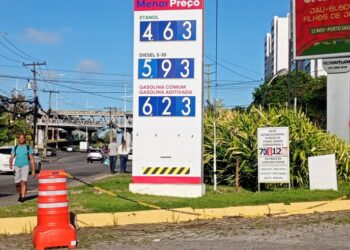 Cartel impõe alto reajuste no etanol e na gasolina na RM de Salvador