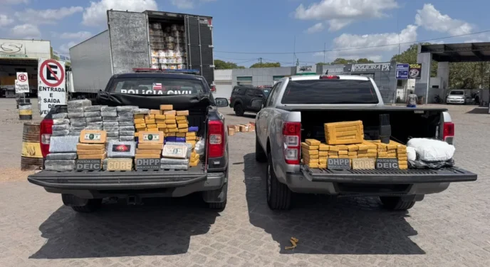 Polícia baiana prende motorista e apreende 200 kg de drogas do CV