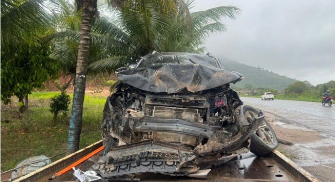 PRF recupera veículo roubado depois de acidente na Bahia