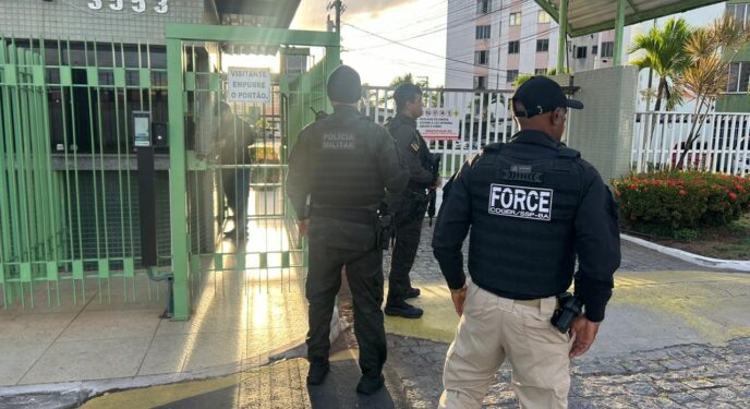 Presos PMs investigados por tortura e assassinato na Bahia