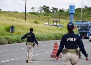 PRF inicia Operação Rodovida 2025 na Bahia e reforça segurança viária