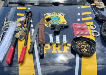 PRF prende homem por receptação, adulteração e porte ilegal de arma na Bahia