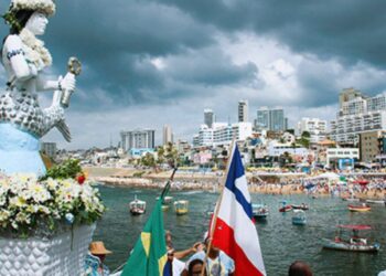 Festa de Iemanjá vai ter apoio de mais de 1,1 mil policiais, peritos e bombeiros