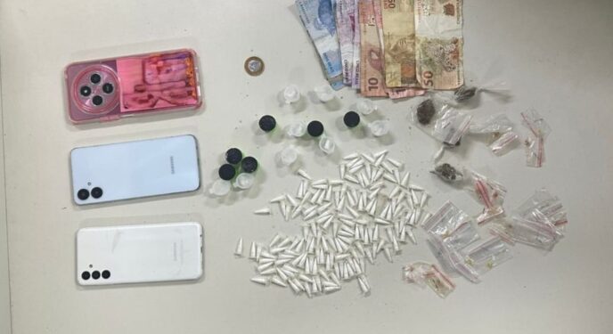 PM prende 4 suspeitos de tráfico de drogas na Bahia