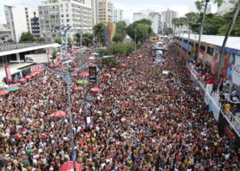Carnaval:  Previsão é de chuva esparsa e momentos de sol em Salvador