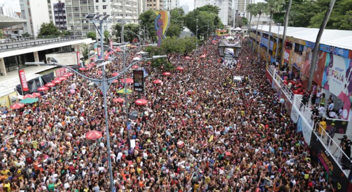 Carnaval:  Previsão é de chuva esparsa e momentos de sol em Salvador