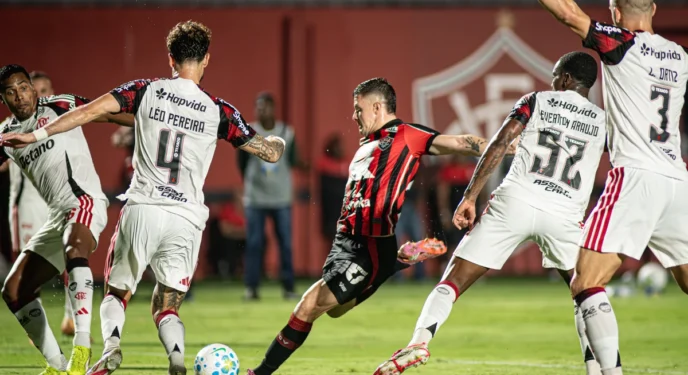 Brasileiro: Vitória perde pênalti e jogo para o Flamengo