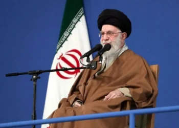 Morre líder supremo do Irã Ali Khamenei, diz Trump