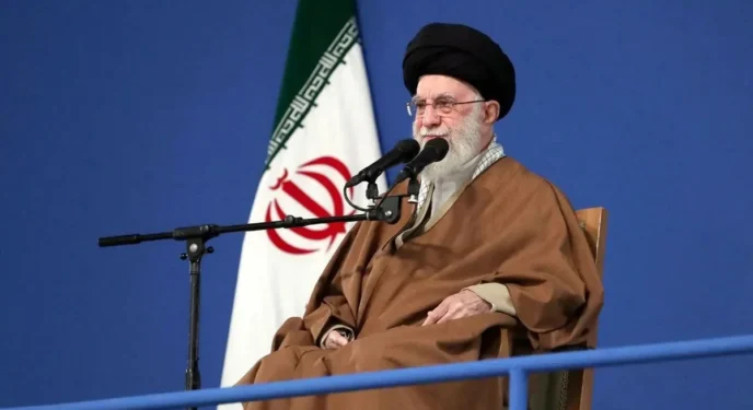 Morre líder supremo do Irã Ali Khamenei, diz Trump