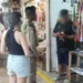 Comerciante cobra R$ 200 em 2 pimentas no Mercado Modelo; PM foi acionada
