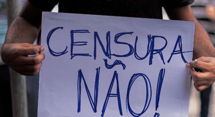 Juiz nega pedido de presidente da Caixa para censurar revista