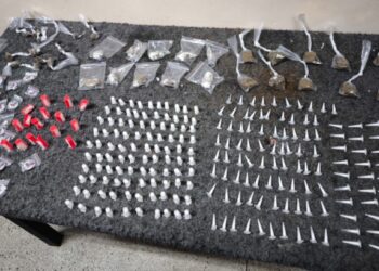 PM apreende drogas na Bahia; suspeitos fugiram depois da troca de tiros