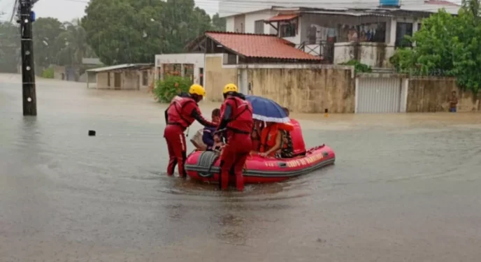 Crianças e mães morrem depois de forte chuva em Pernambuco