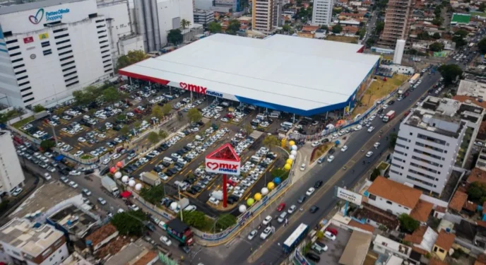 Rede de supermercados fecha 30 lojas e demite 7 mil funcionários na Bahia e outros estados