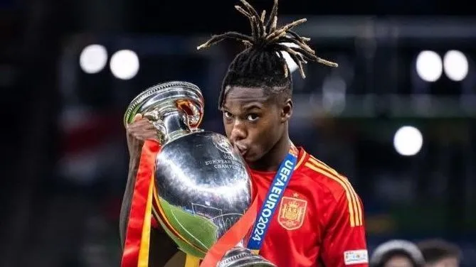 Espanhol Nico Williams dedica título da Copa do Mundo a Neymar