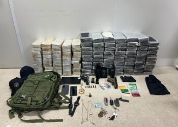Polícia apreende 120 KG de drogas em estacionamento de shopping na Bahia