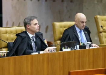 Moraes se irrita com pedido de Mendonça sobre mensagem de Vorcaro: ‘Ele não pode’?