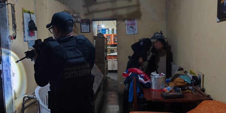 Operação policial combate organização criminosa com atuação na Bahia