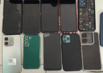Casal é preso em pousada depois de furtar 11 celulares em festa na Bahia