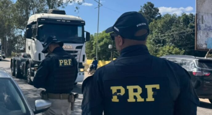 PRF prende 5 suspeitos de furtos a condomínios de luxo na Bahia